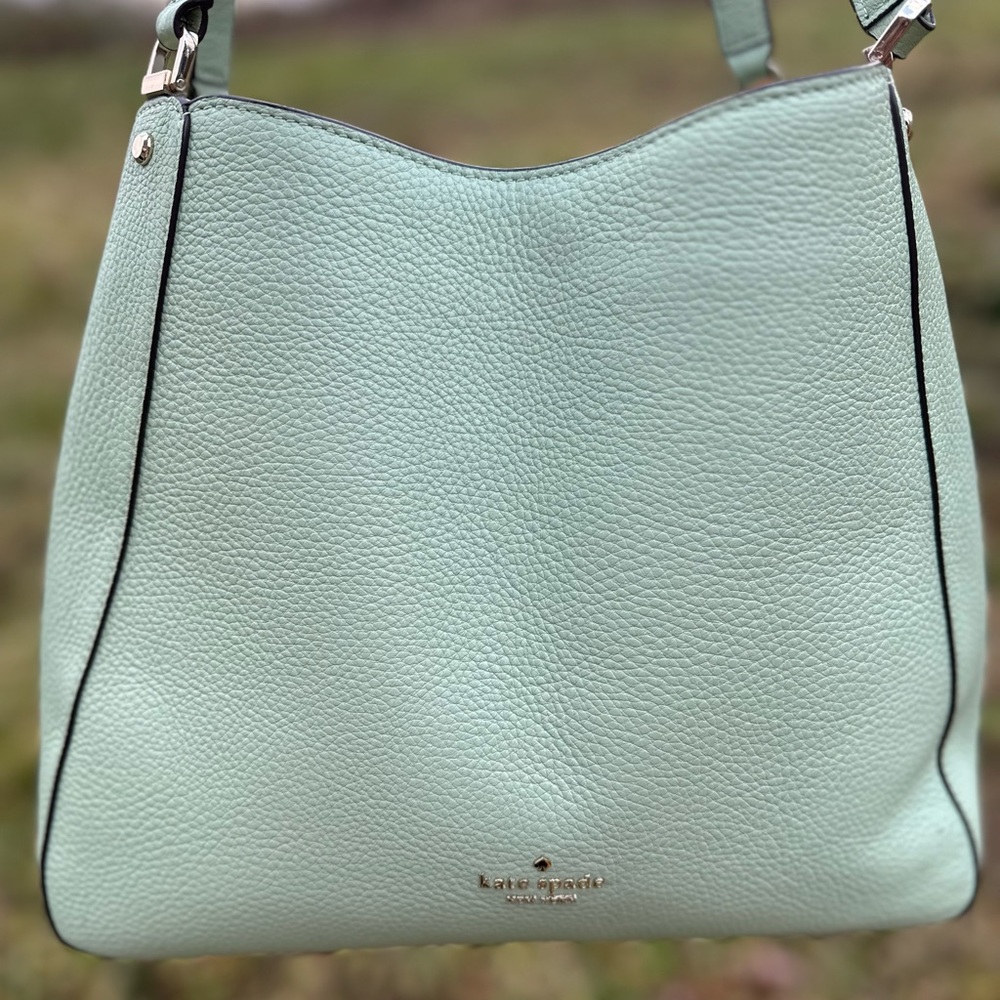 Kate Spade Leila medium triple compartment shoulder bag.
